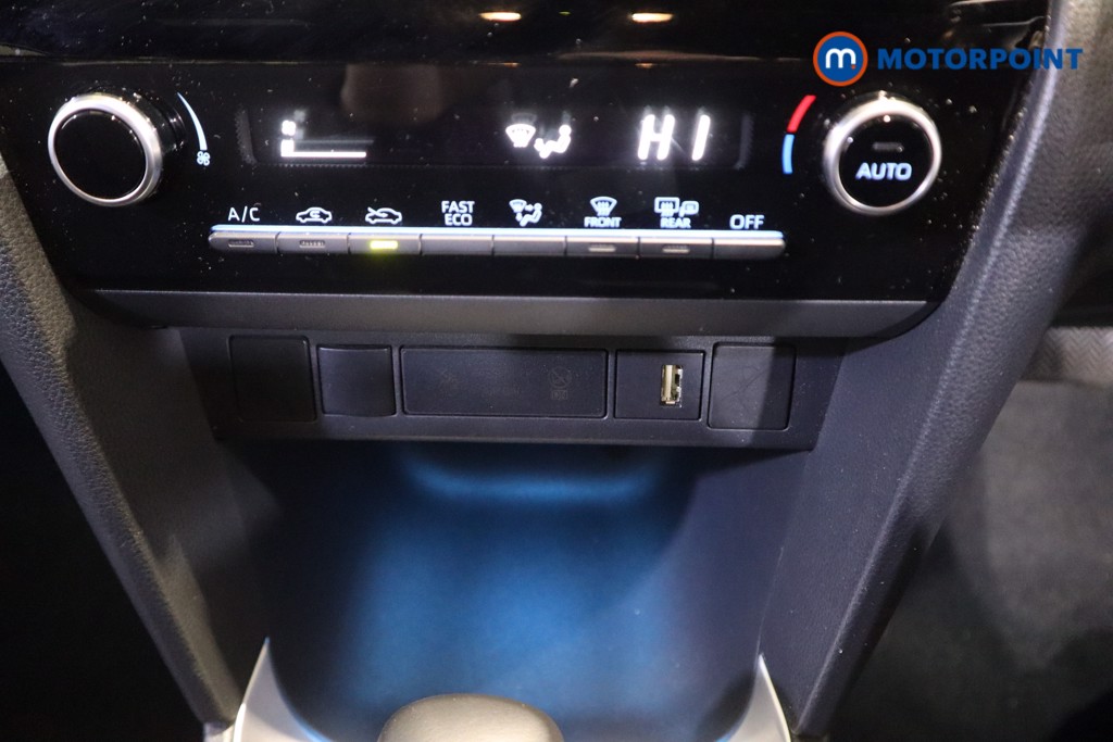 Toyota Yaris Cross Design Automatic Petrol-Electric Hybrid Estate - Stock Number (1626620) - 22nd supplementary image