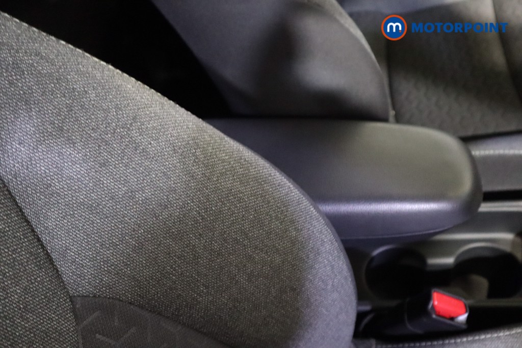 Toyota Yaris Cross Design Automatic Petrol-Electric Hybrid Estate - Stock Number (1626620) - 26th supplementary image