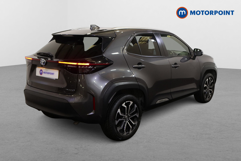 Toyota Yaris Cross Design Automatic Petrol-Electric Hybrid Estate - Stock Number (1626620) - Drivers side rear corner