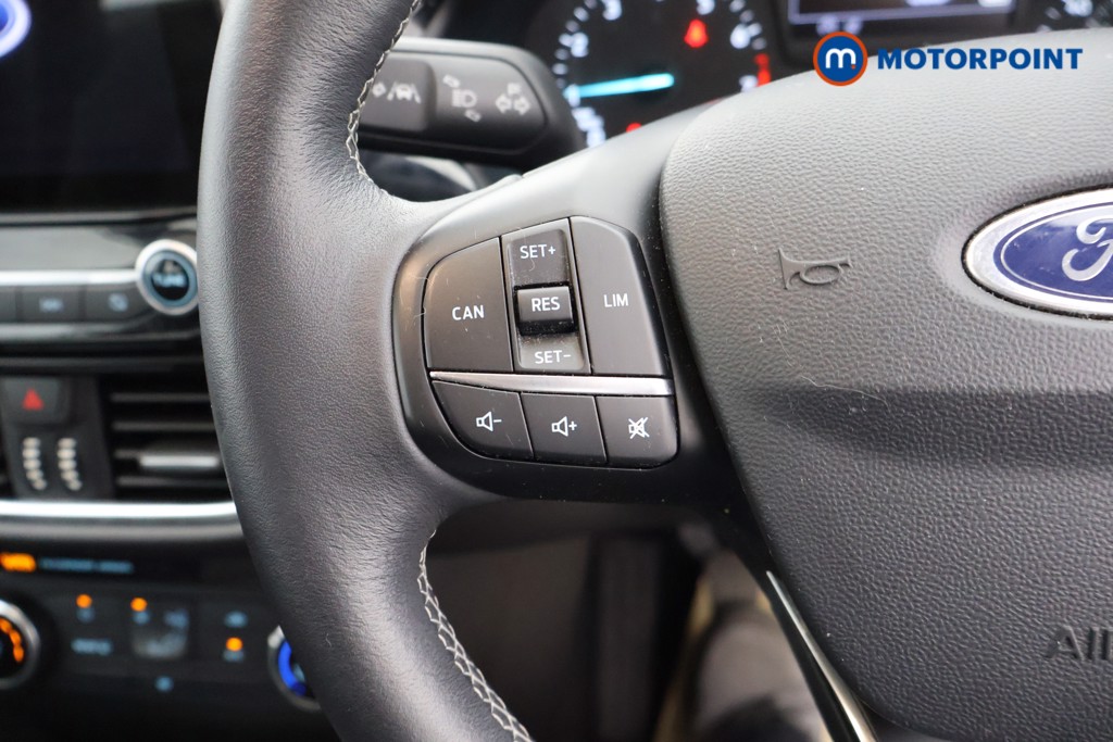 Ford Fiesta Zetec Manual Petrol Hatchback - Stock Number (1627236) - 2nd supplementary image