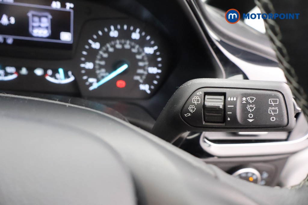 Ford Fiesta Zetec Manual Petrol Hatchback - Stock Number (1627236) - 6th supplementary image