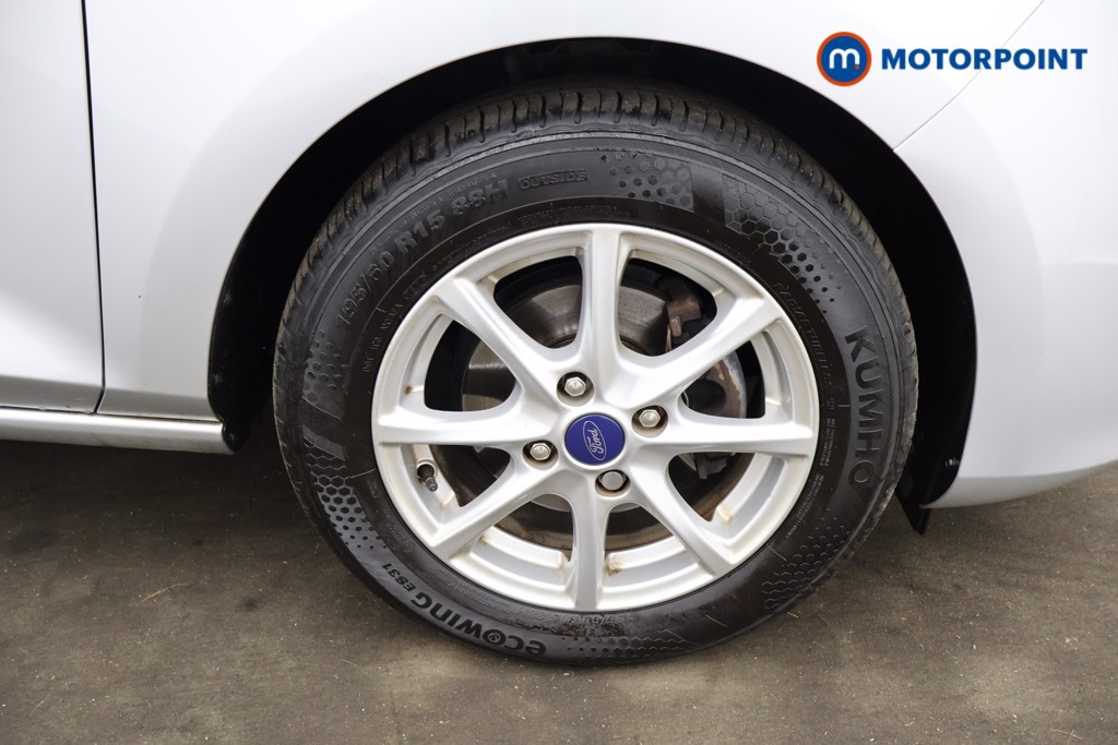 Ford Fiesta Zetec Manual Petrol Hatchback - Stock Number (1627236) - 19th supplementary image