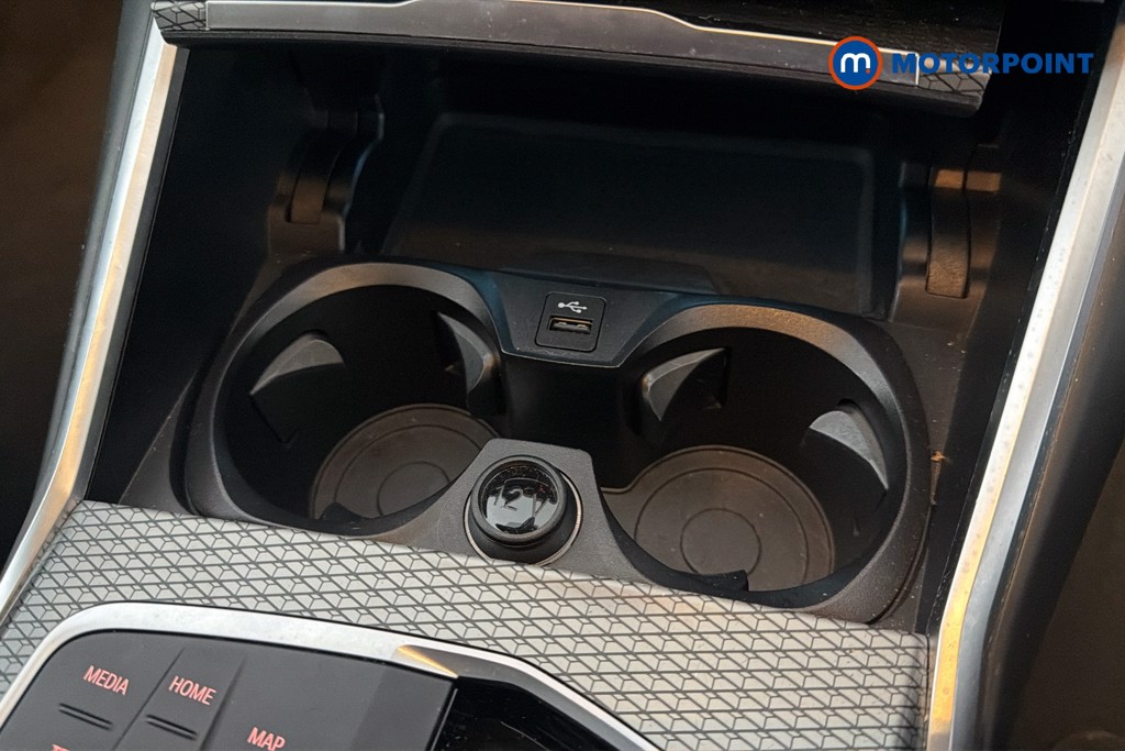 BMW 3 Series M Sport Automatic Petrol Plug-In Hybrid Saloon - Stock Number (1581968) - 11th supplementary image