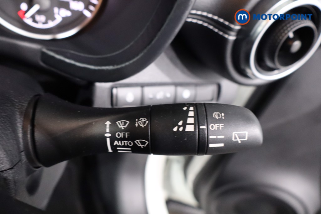 Nissan Juke Tekna Automatic Petrol-Electric Hybrid SUV - Stock Number (1590762) - 15th supplementary image