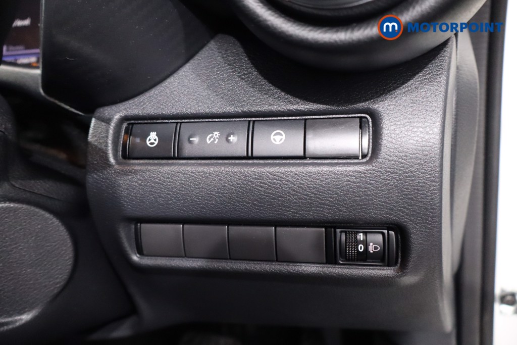 Nissan Juke Tekna Automatic Petrol-Electric Hybrid SUV - Stock Number (1590762) - 17th supplementary image