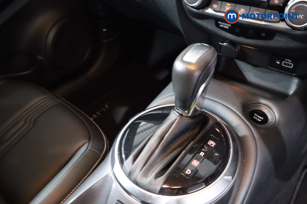 Nissan Juke Tekna Automatic Petrol-Electric Hybrid SUV - Stock Number (1590762) - 18th supplementary image