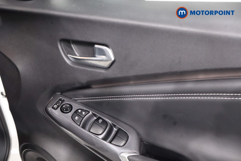 Nissan Juke Tekna Automatic Petrol-Electric Hybrid SUV - Stock Number (1590762) - 26th supplementary image