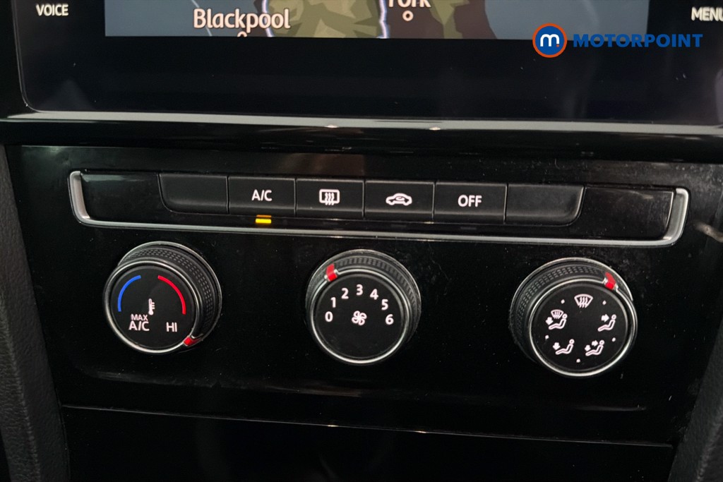 Volkswagen Golf R-Line Manual Petrol Hatchback - Stock Number (1597472) - 5th supplementary image