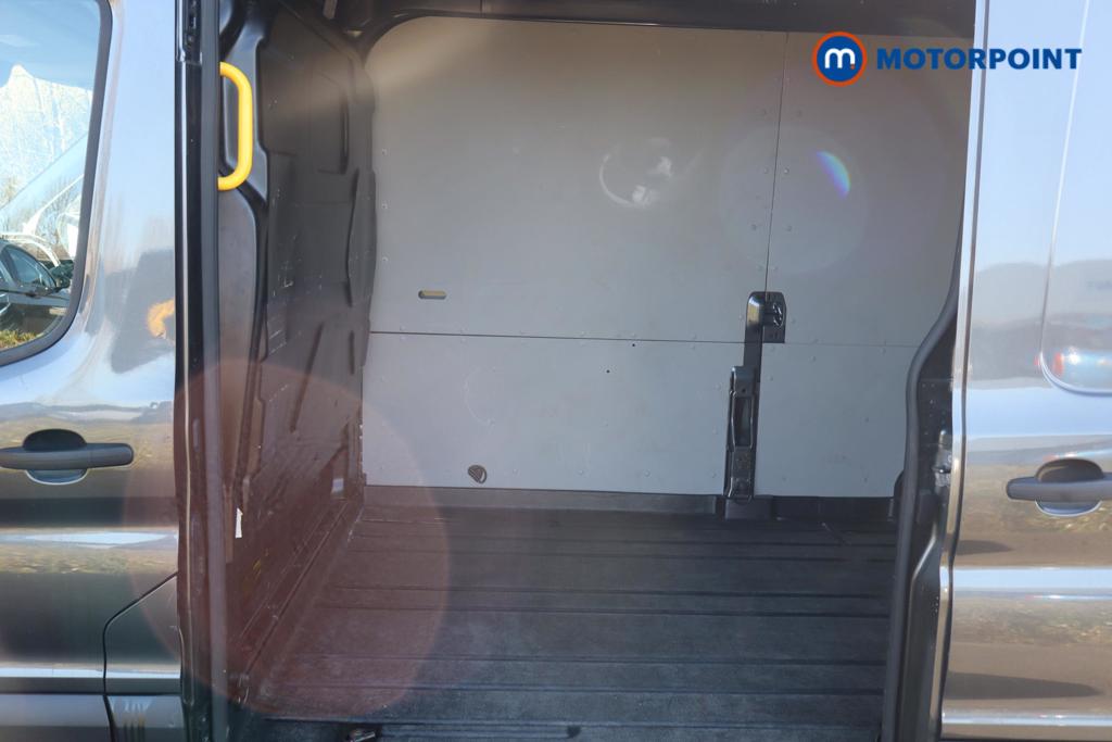 Ford Transit Limited Automatic Diesel Medium Roof Van - Stock Number (1605124) - 2nd supplementary image