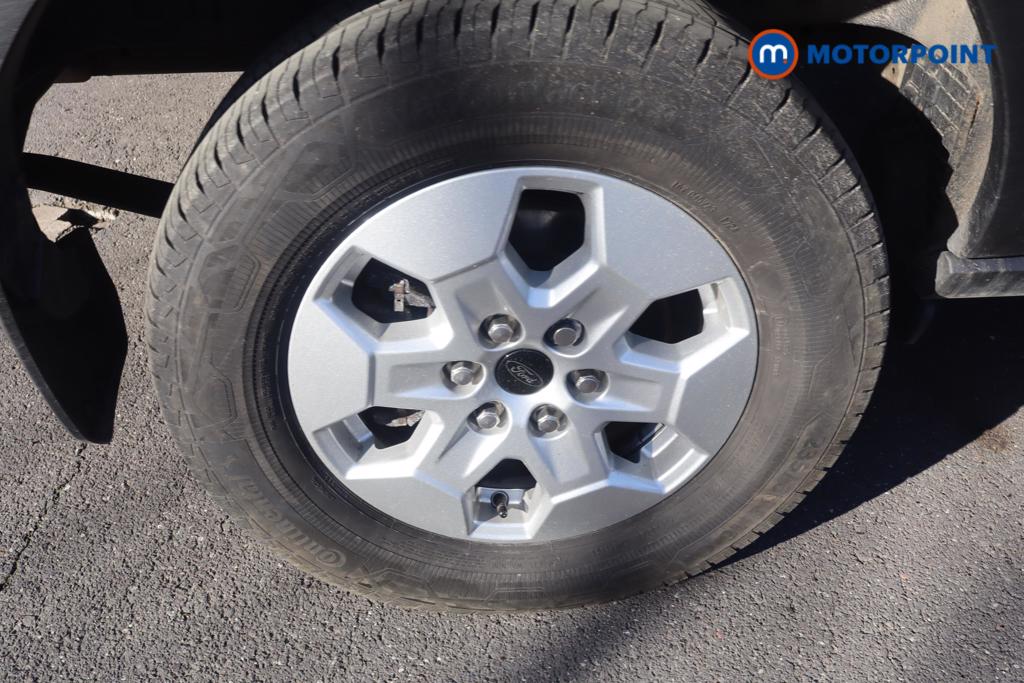 Ford Transit Limited Automatic Diesel Medium Roof Van - Stock Number (1605124) - 9th supplementary image