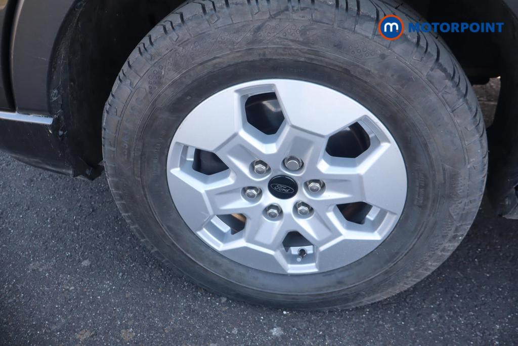 Ford Transit Limited Automatic Diesel Medium Roof Van - Stock Number (1605124) - Passenger side rear corner