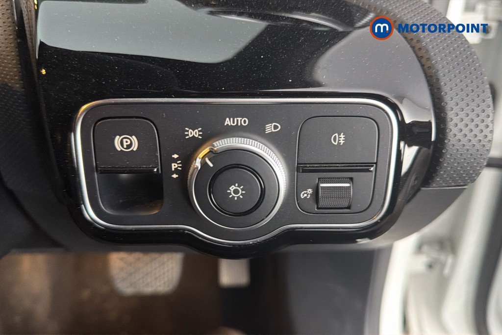 Mercedes-Benz A Class Sport Executive Edition Automatic Petrol Hatchback - Stock Number (1607064) - 18th supplementary image