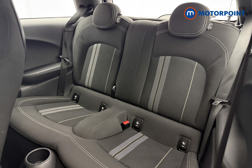 Mini Hatchback Cooper Sport Manual Petrol Hatchback - Stock Number (1607850) - 2nd supplementary image
