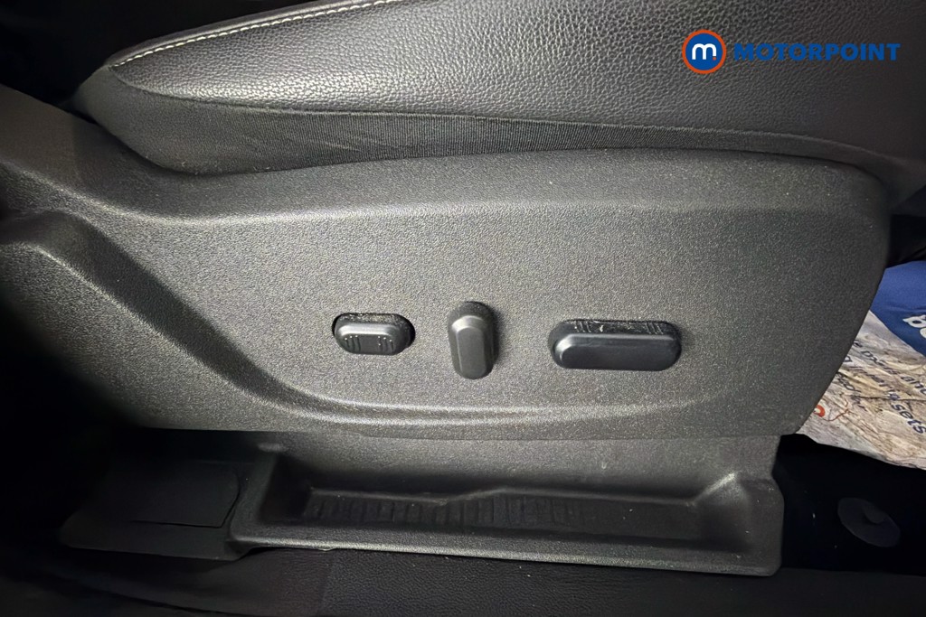Ford Kuga Titanium X Edition Manual Petrol SUV - Stock Number (1608888) - 50th supplementary image