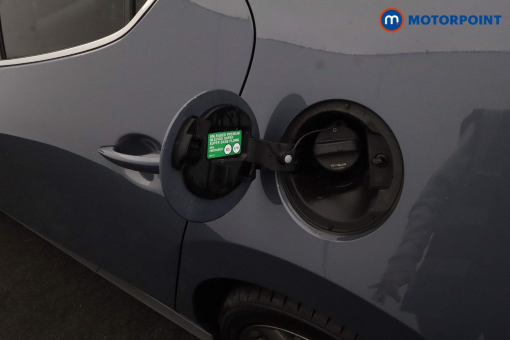 Mazda 3 Exclusive-Line Automatic Petrol Hatchback - Stock Number (1609075) - 33rd supplementary image