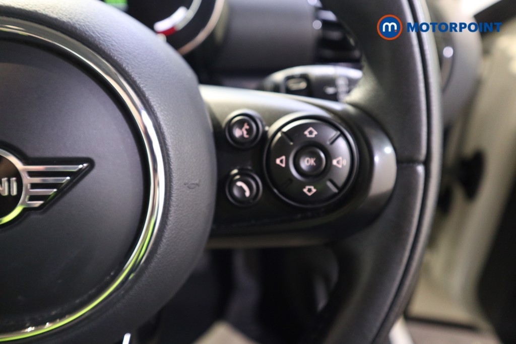 Mini Clubman Cooper Classic Manual Petrol Estate - Stock Number (1609562) - 6th supplementary image