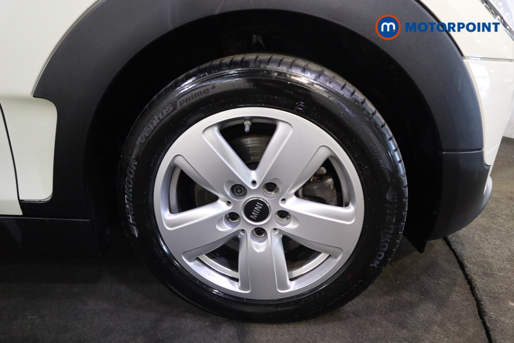 Mini Clubman Cooper Classic Manual Petrol Estate - Stock Number (1609562) - 22nd supplementary image