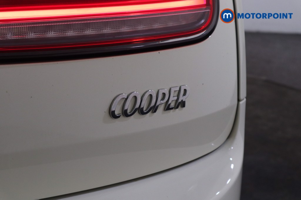 Mini Clubman Cooper Classic Manual Petrol Estate - Stock Number (1609562) - 26th supplementary image