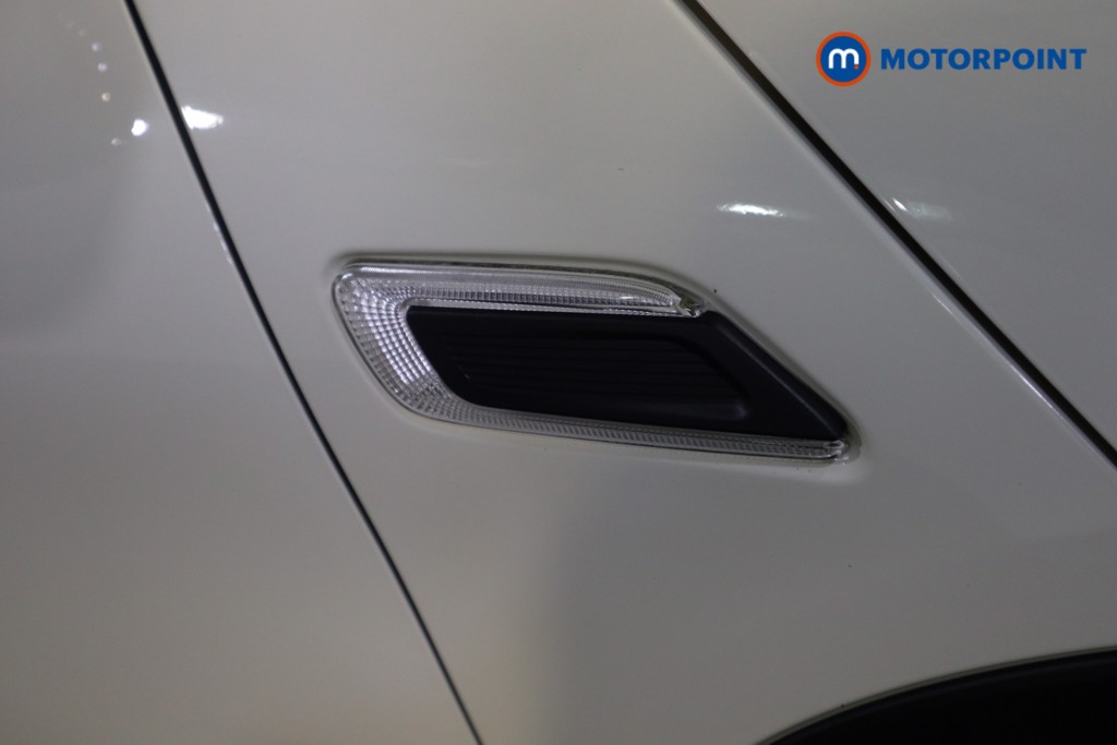 Mini Clubman Cooper Classic Manual Petrol Estate - Stock Number (1609562) - 31st supplementary image