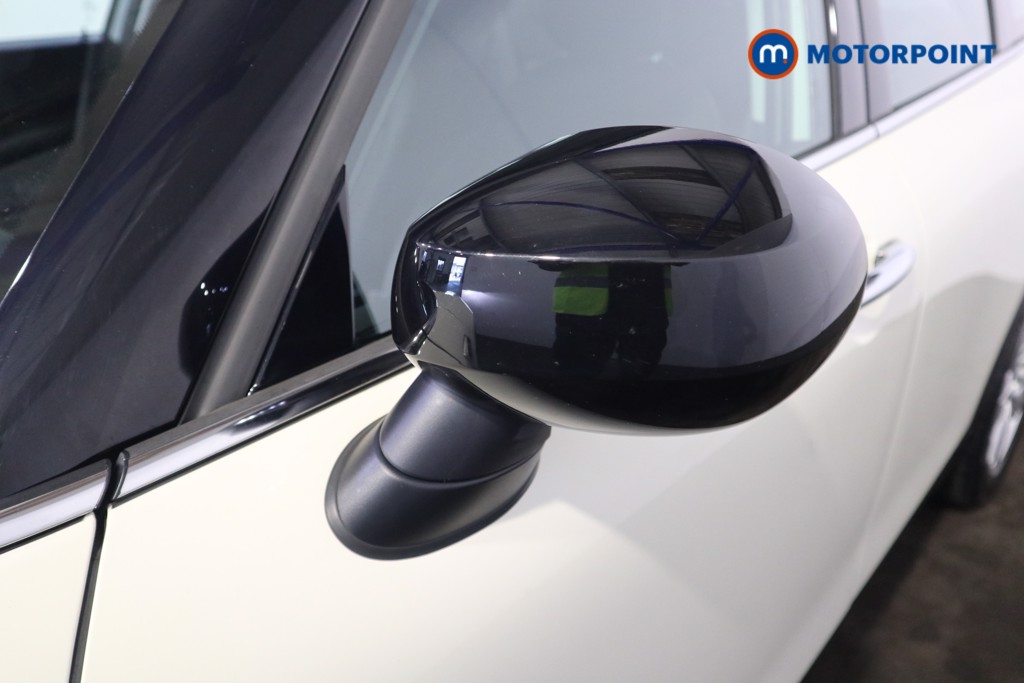 Mini Clubman Cooper Classic Manual Petrol Estate - Stock Number (1609562) - 33rd supplementary image