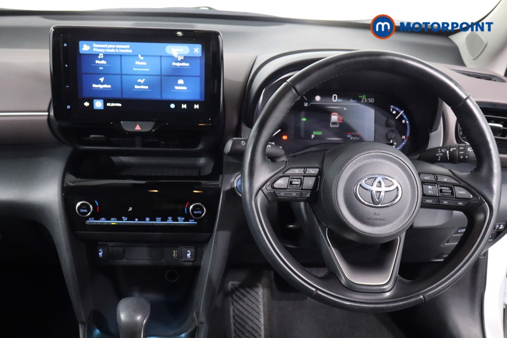 Toyota Yaris Cross Excel Automatic Petrol-Electric Hybrid Estate - Stock Number (1609756) - 3rd supplementary image