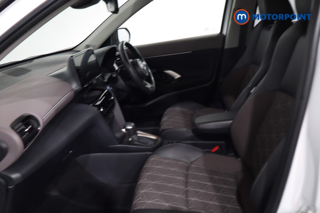 Toyota Yaris Cross Excel Automatic Petrol-Electric Hybrid Estate - Stock Number (1609756) - 4th supplementary image