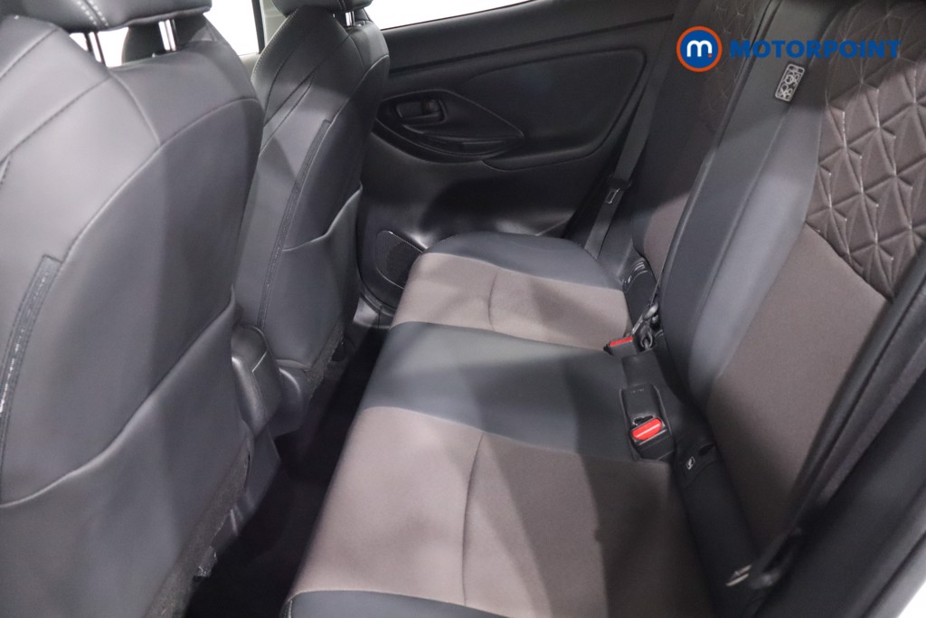 Toyota Yaris Cross Excel Automatic Petrol-Electric Hybrid Estate - Stock Number (1609756) - 5th supplementary image