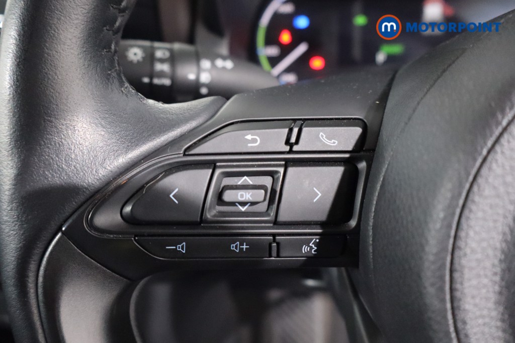 Toyota Yaris Cross Excel Automatic Petrol-Electric Hybrid Estate - Stock Number (1609756) - 7th supplementary image
