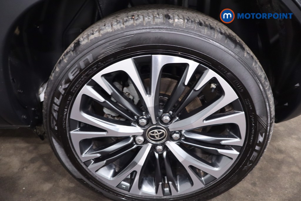 Toyota Yaris Cross Excel Automatic Petrol-Electric Hybrid Estate - Stock Number (1609756) - 12th supplementary image