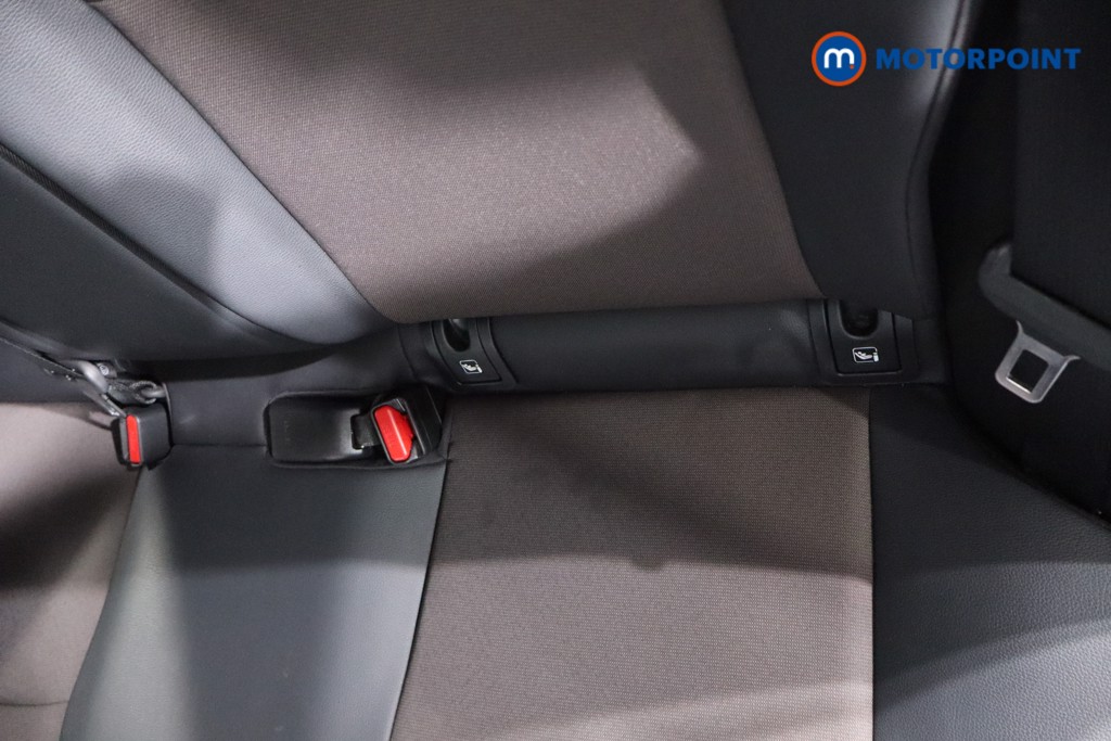 Toyota Yaris Cross Excel Automatic Petrol-Electric Hybrid Estate - Stock Number (1609756) - 28th supplementary image