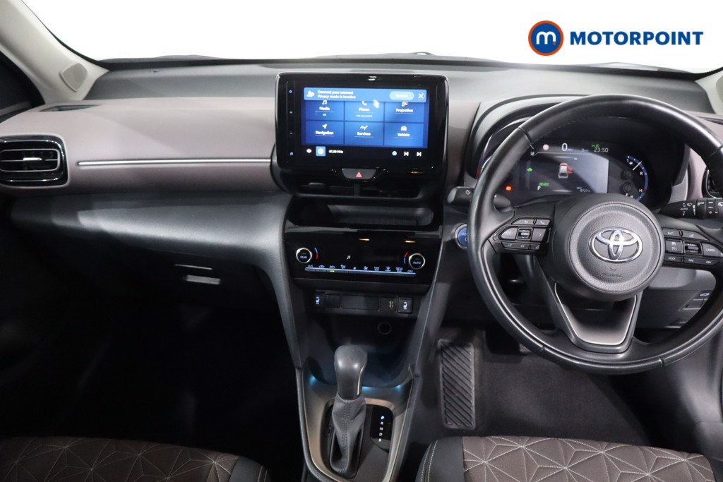Toyota Yaris Cross Excel Automatic Petrol-Electric Hybrid Estate - Stock Number (1609756) - 1st supplementary image