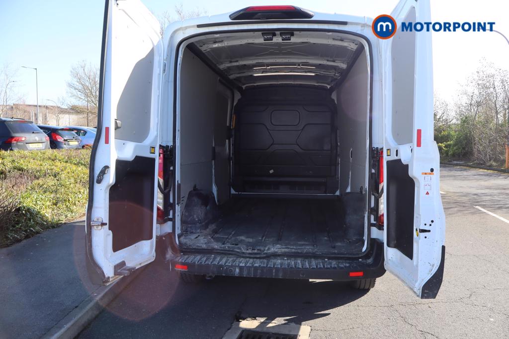 Ford Transit Limited Automatic Diesel Medium Roof Van - Stock Number (1611449) - 7th supplementary image