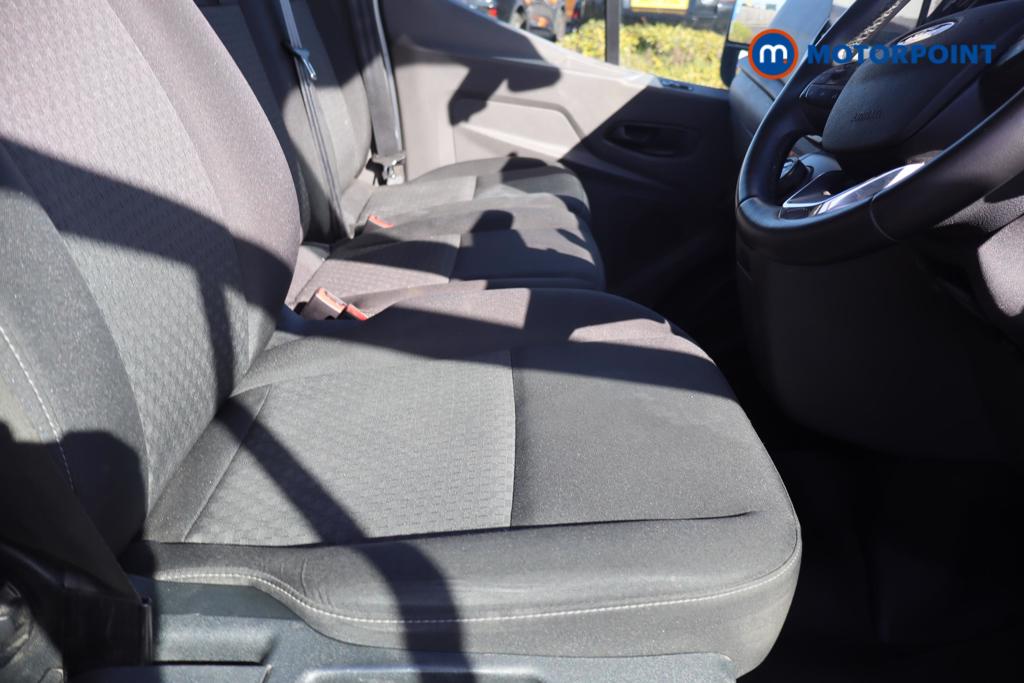 Ford Transit Limited Automatic Diesel Medium Roof Van - Stock Number (1611449) - 12th supplementary image