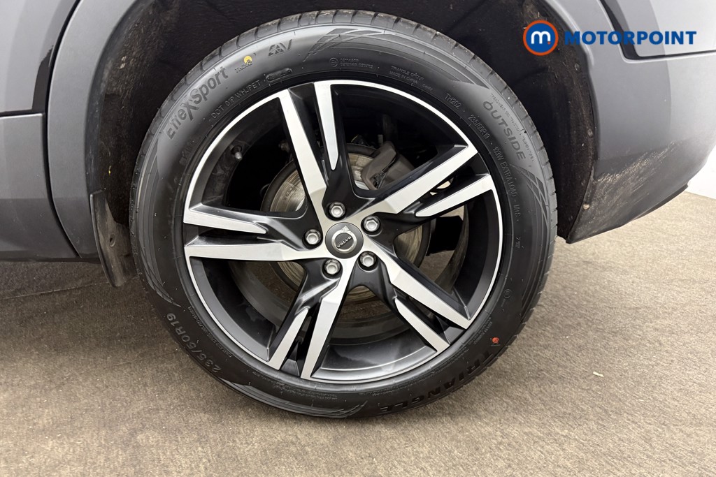 Volvo Xc40 R Design Manual Petrol SUV - Stock Number (1612114) - 23rd supplementary image