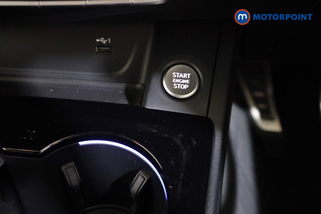 Audi A4 Black Edition Manual Petrol Saloon - Stock Number (1612262) - 9th supplementary image