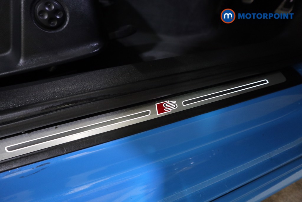 Audi A4 Black Edition Manual Petrol Saloon - Stock Number (1612262) - 17th supplementary image