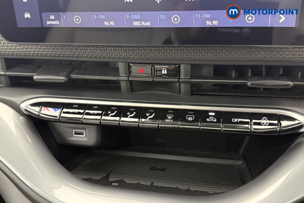 Fiat 500 La Prima Automatic Electric Hatchback - Stock Number (1613590) - 4th supplementary image