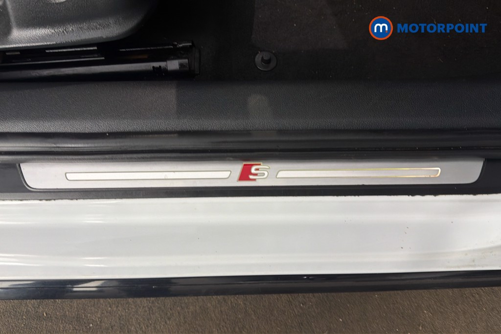 Audi A4 Black Edition Automatic Diesel Saloon - Stock Number (1614641) - 42nd supplementary image