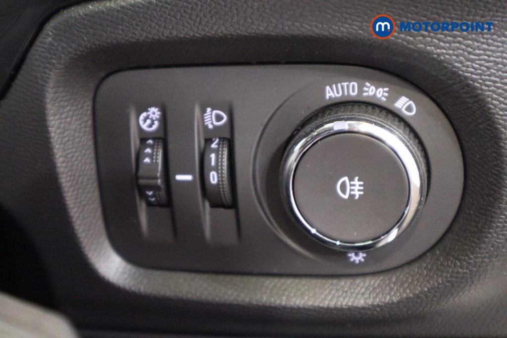 Vauxhall Corsa Design Automatic Petrol Hatchback - Stock Number (1614698) - 16th supplementary image