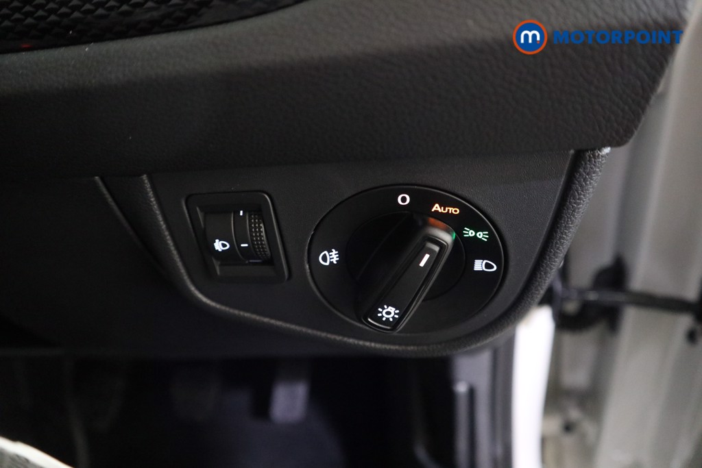 Volkswagen Polo Life Manual Petrol Hatchback - Stock Number (1615205) - 12th supplementary image