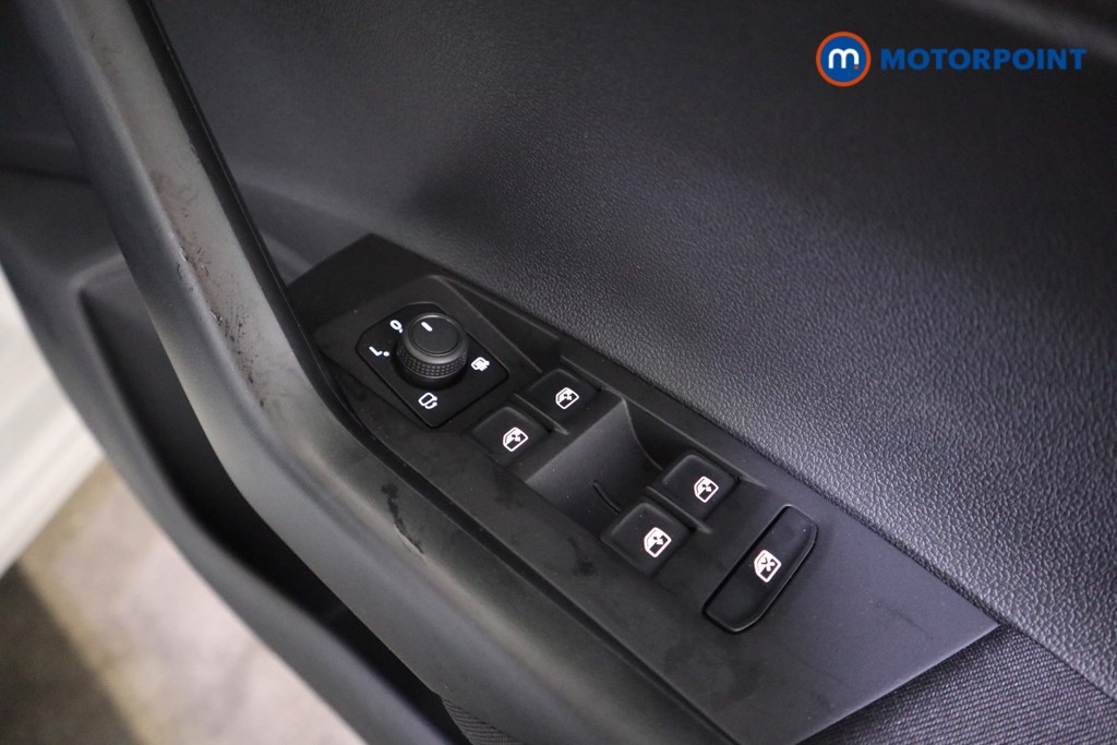 Volkswagen Polo Life Manual Petrol Hatchback - Stock Number (1615205) - 14th supplementary image