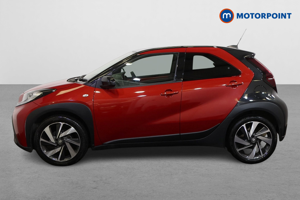 Toyota Aygo X Edge Manual Petrol Hatchback - Stock Number (1615304) - Passenger side