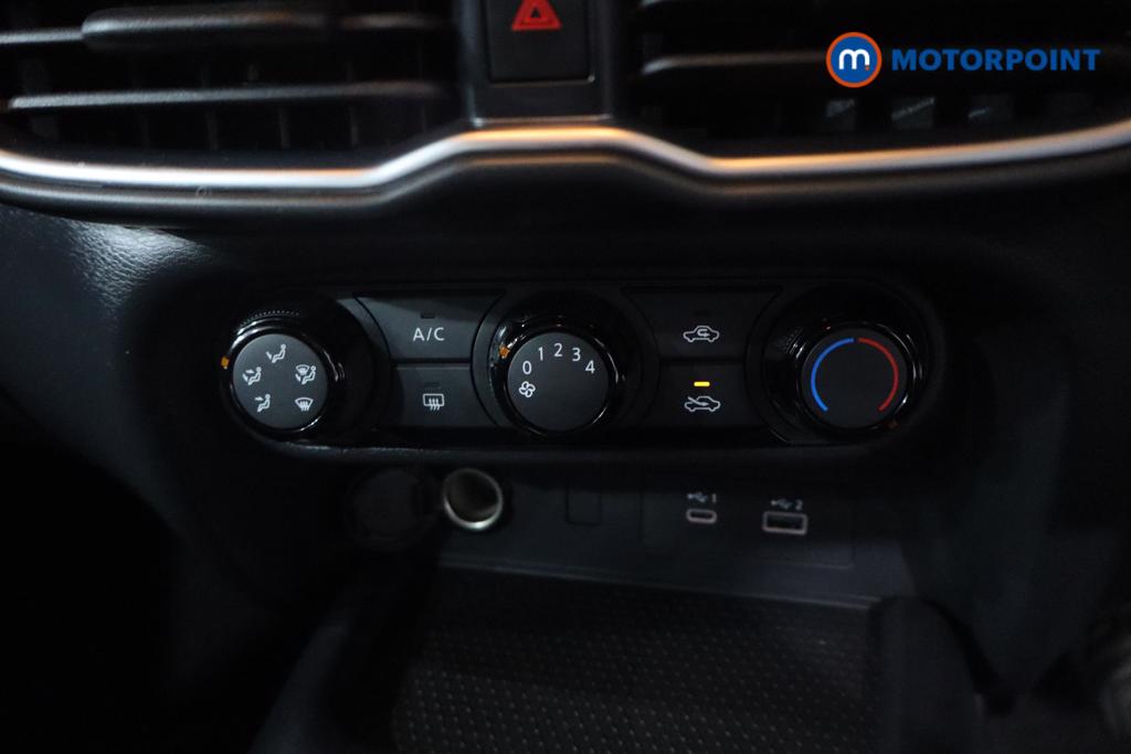 Nissan Juke Acenta Premium Manual Petrol SUV - Stock Number (1615900) - 18th supplementary image