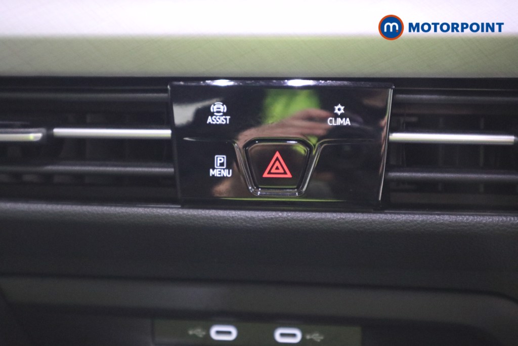 Volkswagen Golf Life Automatic Petrol Estate - Stock Number (1615948) - 7th supplementary image