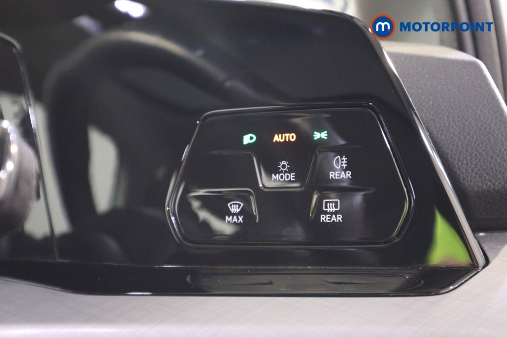 Volkswagen Golf Life Automatic Petrol Estate - Stock Number (1615948) - 10th supplementary image