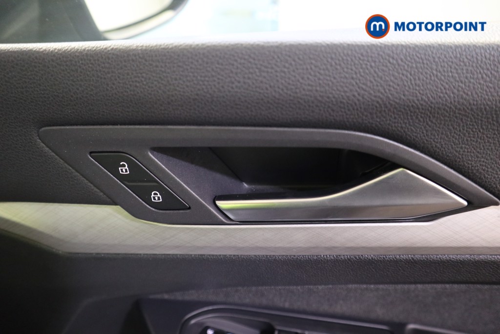 Volkswagen Golf Life Automatic Petrol Estate - Stock Number (1615948) - 14th supplementary image