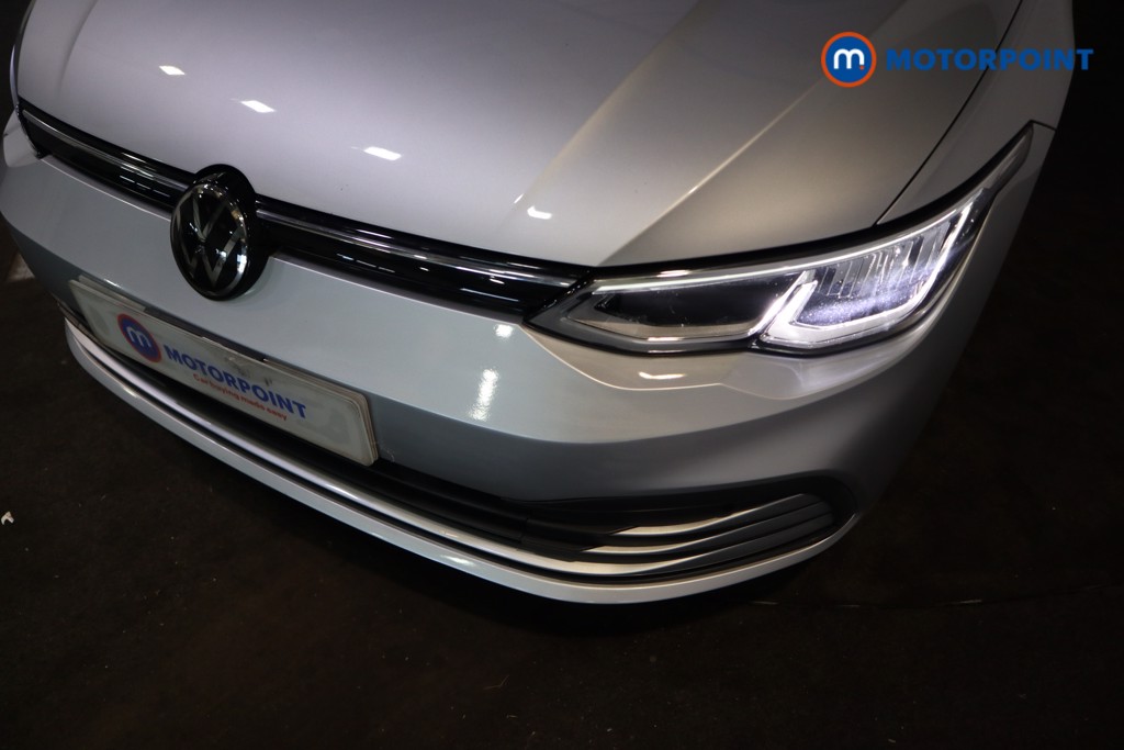 Volkswagen Golf Life Automatic Petrol Estate - Stock Number (1615948) - 39th supplementary image