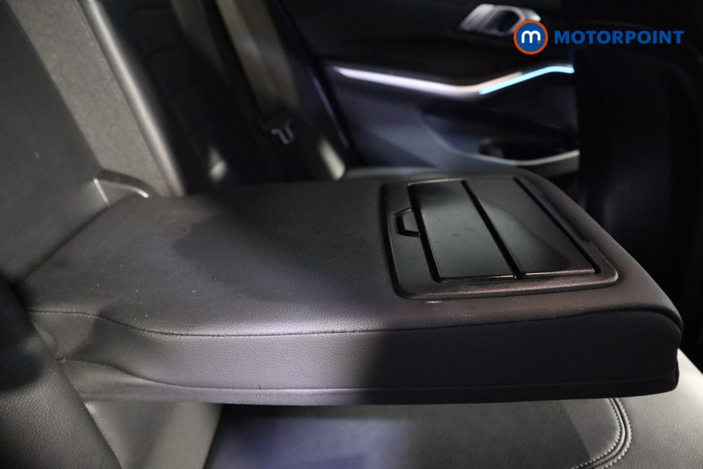 BMW 3 Series M Sport Automatic Petrol Plug-In Hybrid Saloon - Stock Number (1615983) - 23rd supplementary image