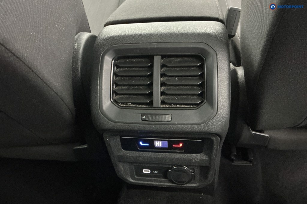 Volkswagen Tiguan Allspace Life Automatic Petrol SUV - Stock Number (1616067) - 17th supplementary image