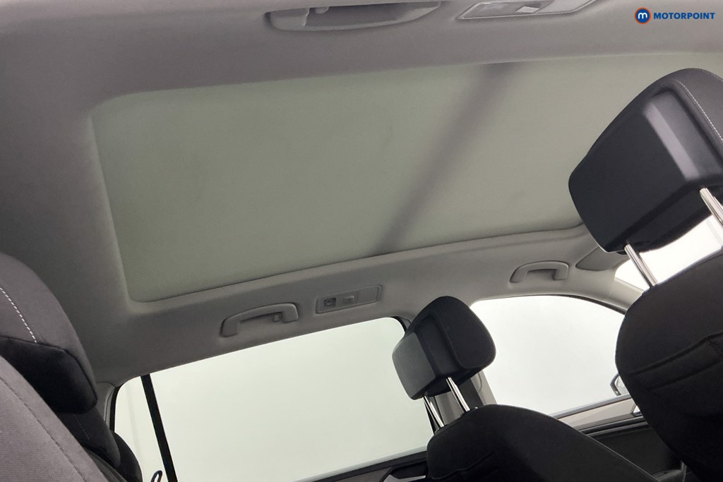 Volkswagen Tiguan Allspace Life Automatic Petrol SUV - Stock Number (1616067) - 18th supplementary image